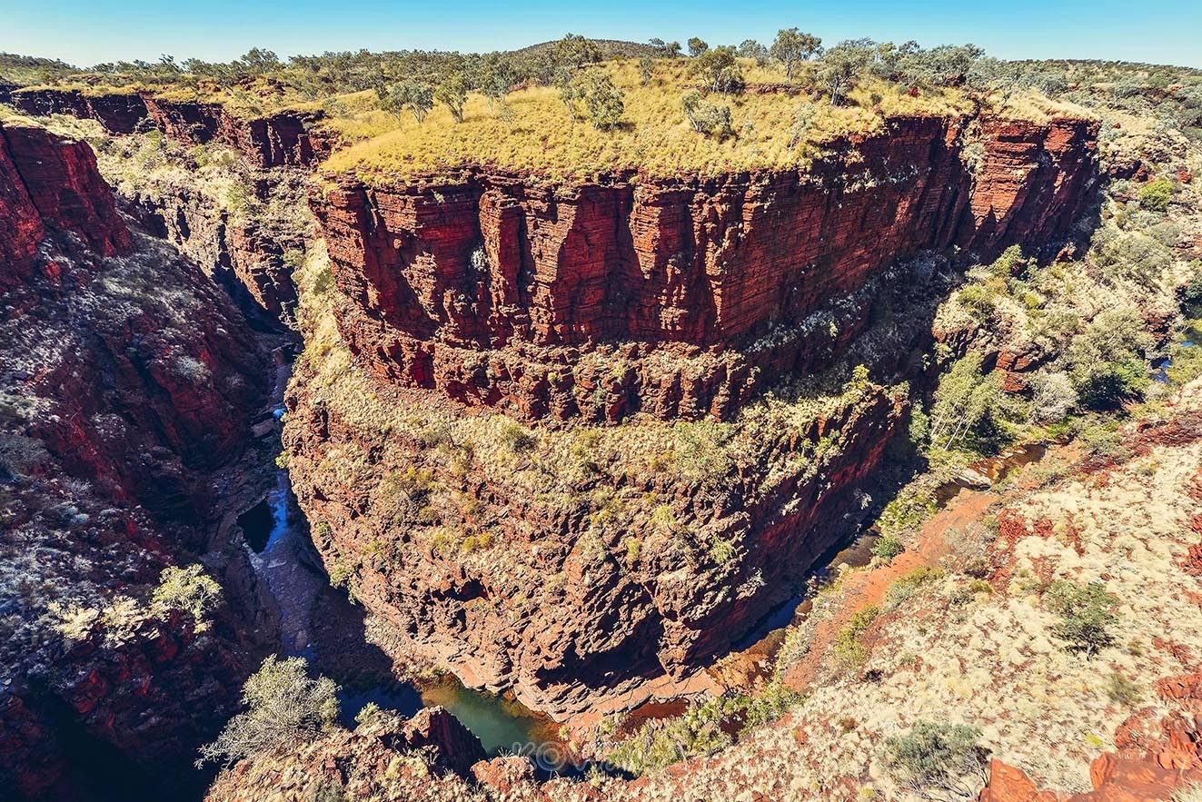 Knox lookout karijini national park western australia pvt backpacker