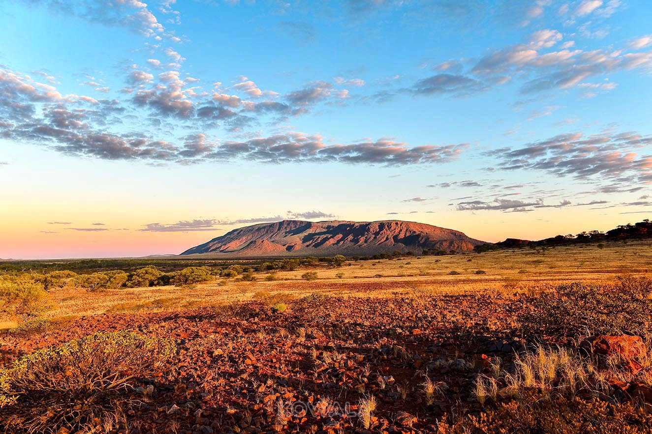 mont augustus coucher de soleil sunset monolithe national park western australia pvt backpacker