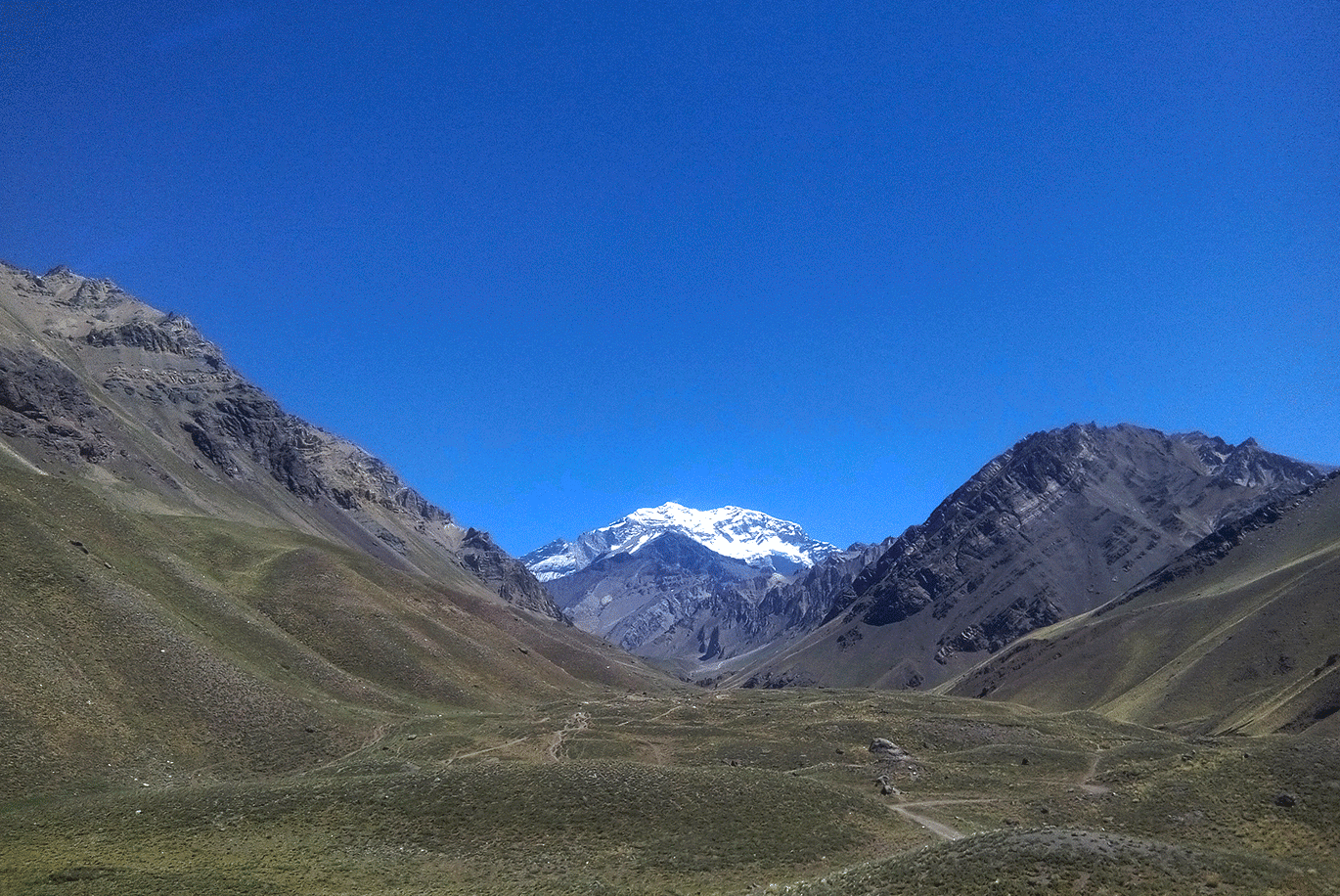 L'Aconcagua vu du parc, près de Mendoza, en Argentine