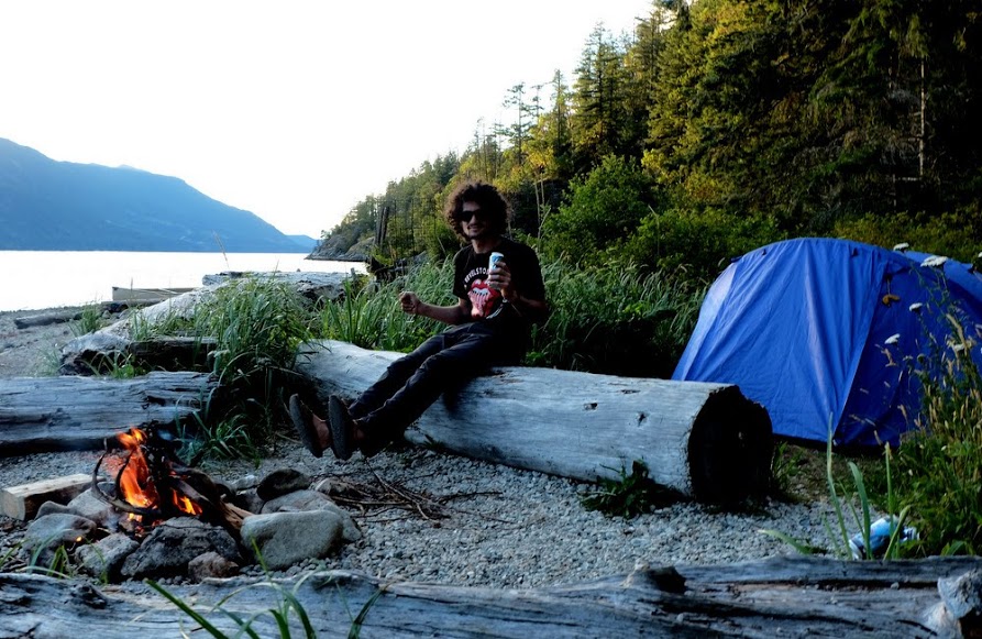 Camper au Canada permet d'éviter les frais d'auberge de jeunesse