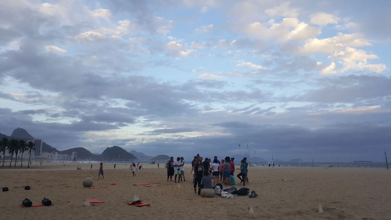Cours de sport à Copacabana Rio de Janeiro Brésil